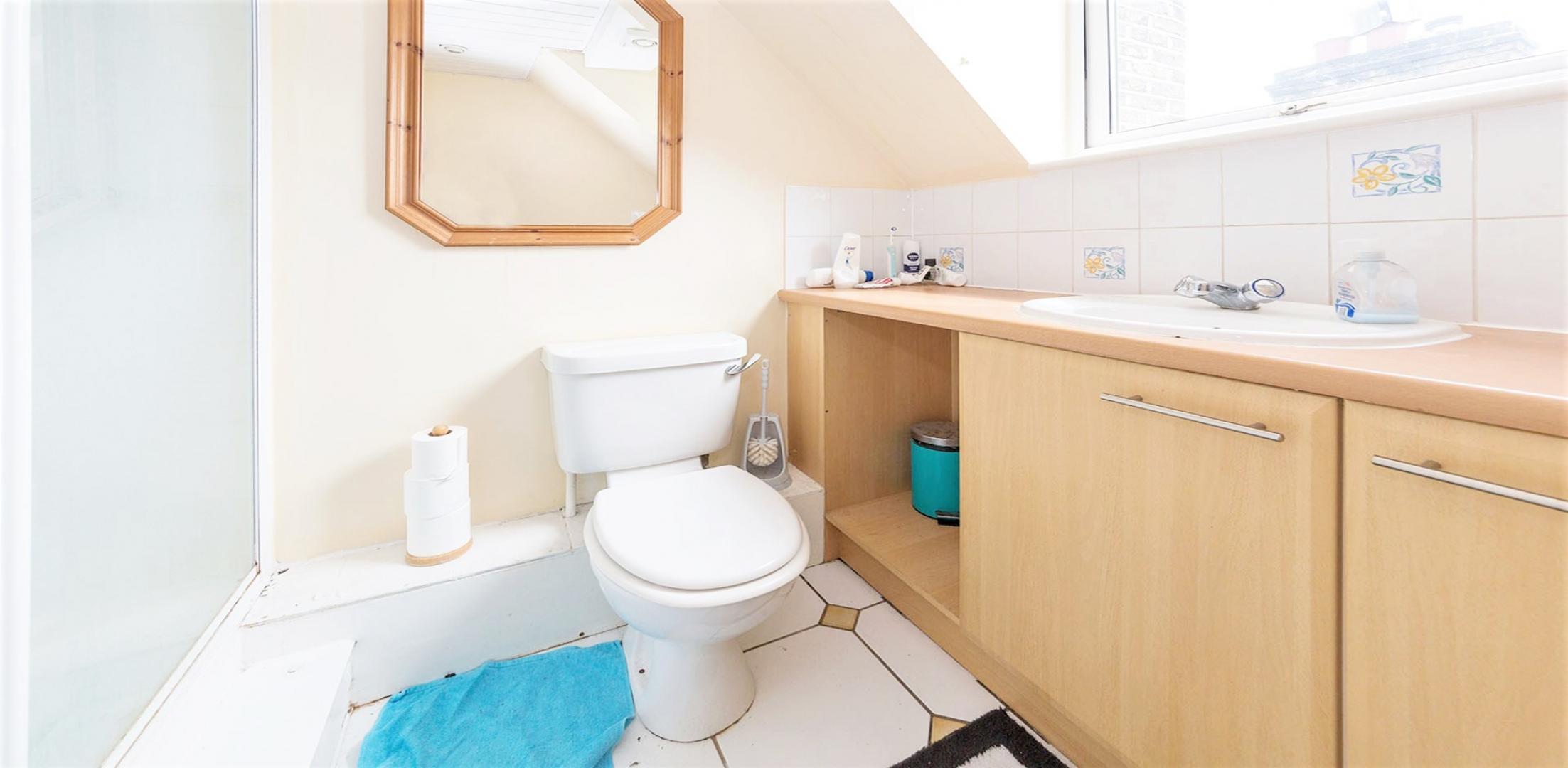 Modern South Hampstead Apartment Woodchurch Road, West Hampstead